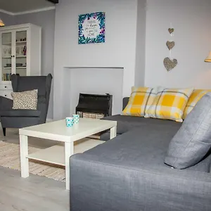 Sunny Holiday home Keighley
